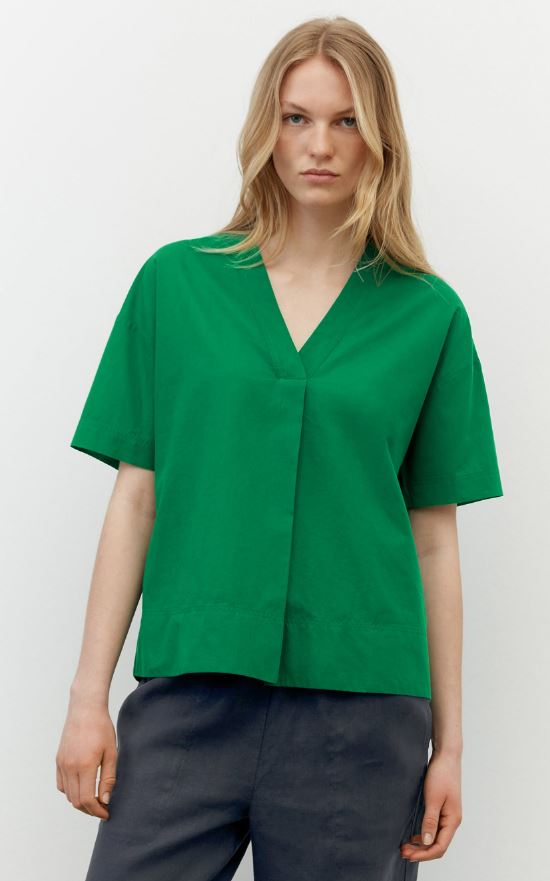 Blouse, short sleeve, deep V-neck,