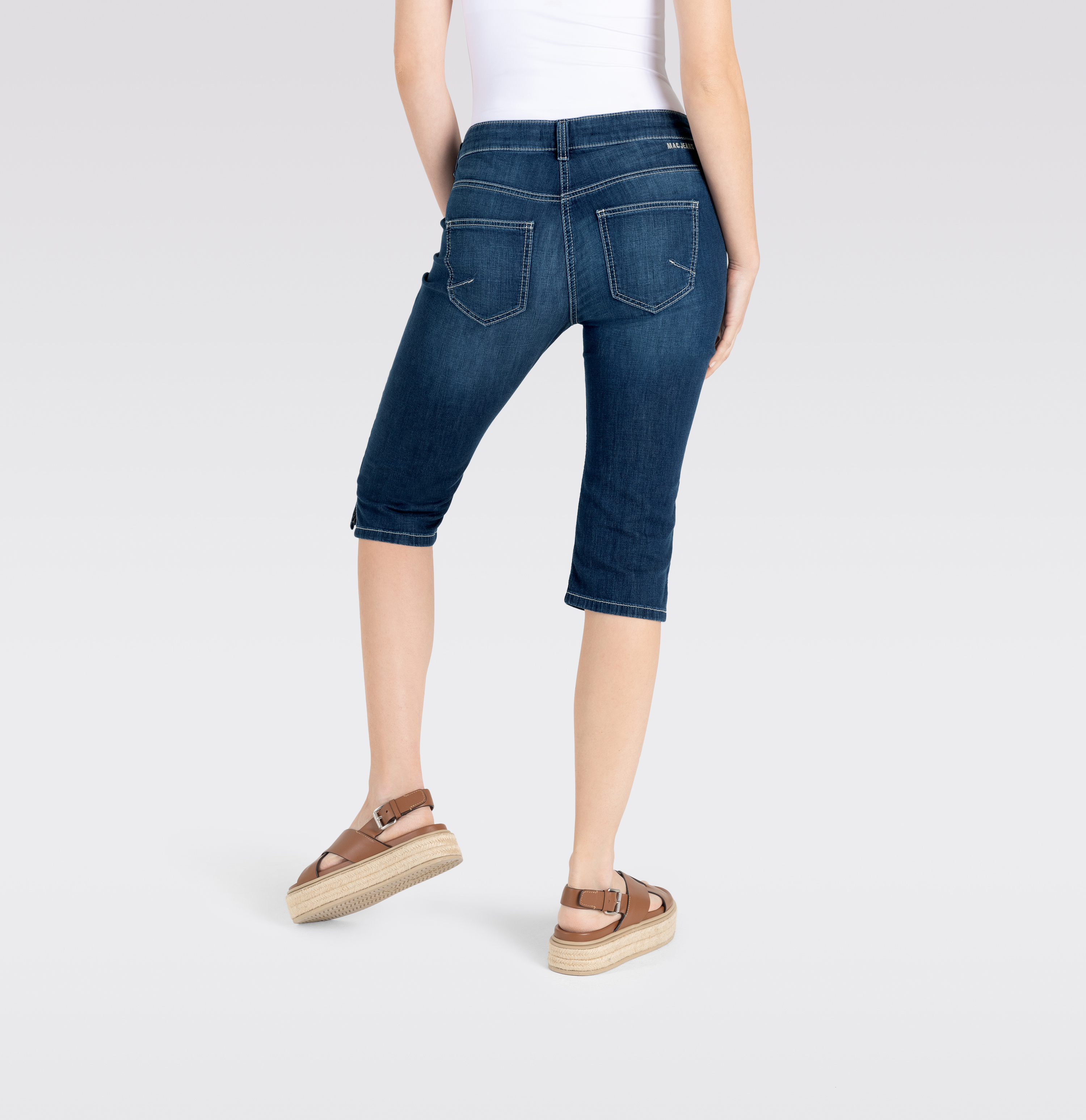 MAC JEANS - CAPRI, Super light denim