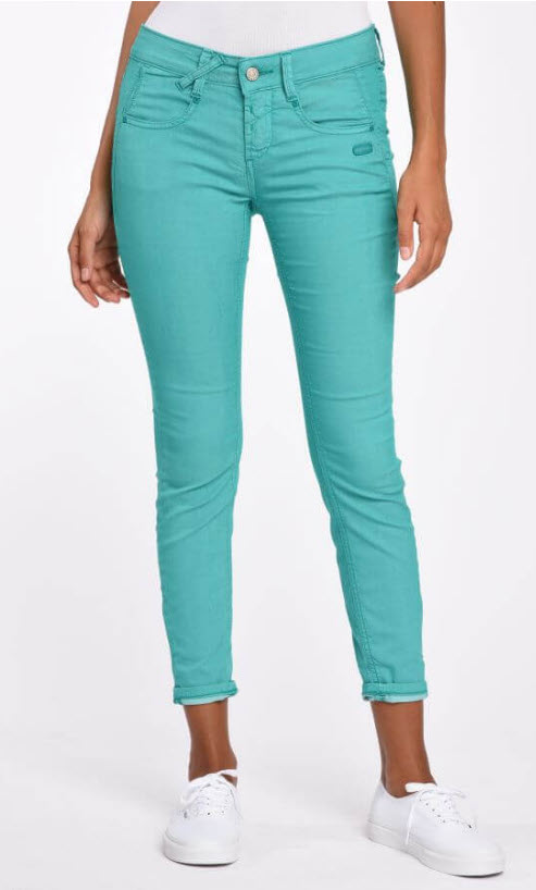 94NELE X-CROPPED