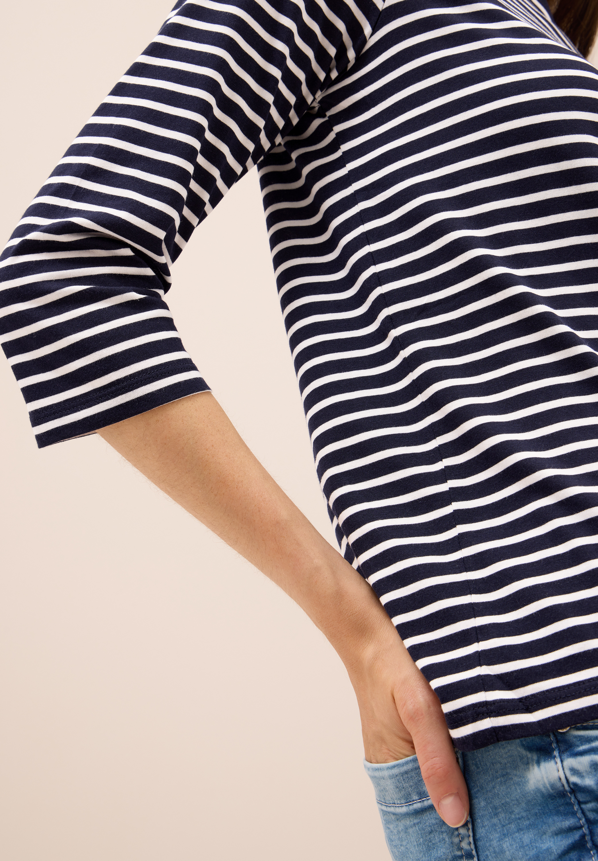 Gestreiftes Shirt