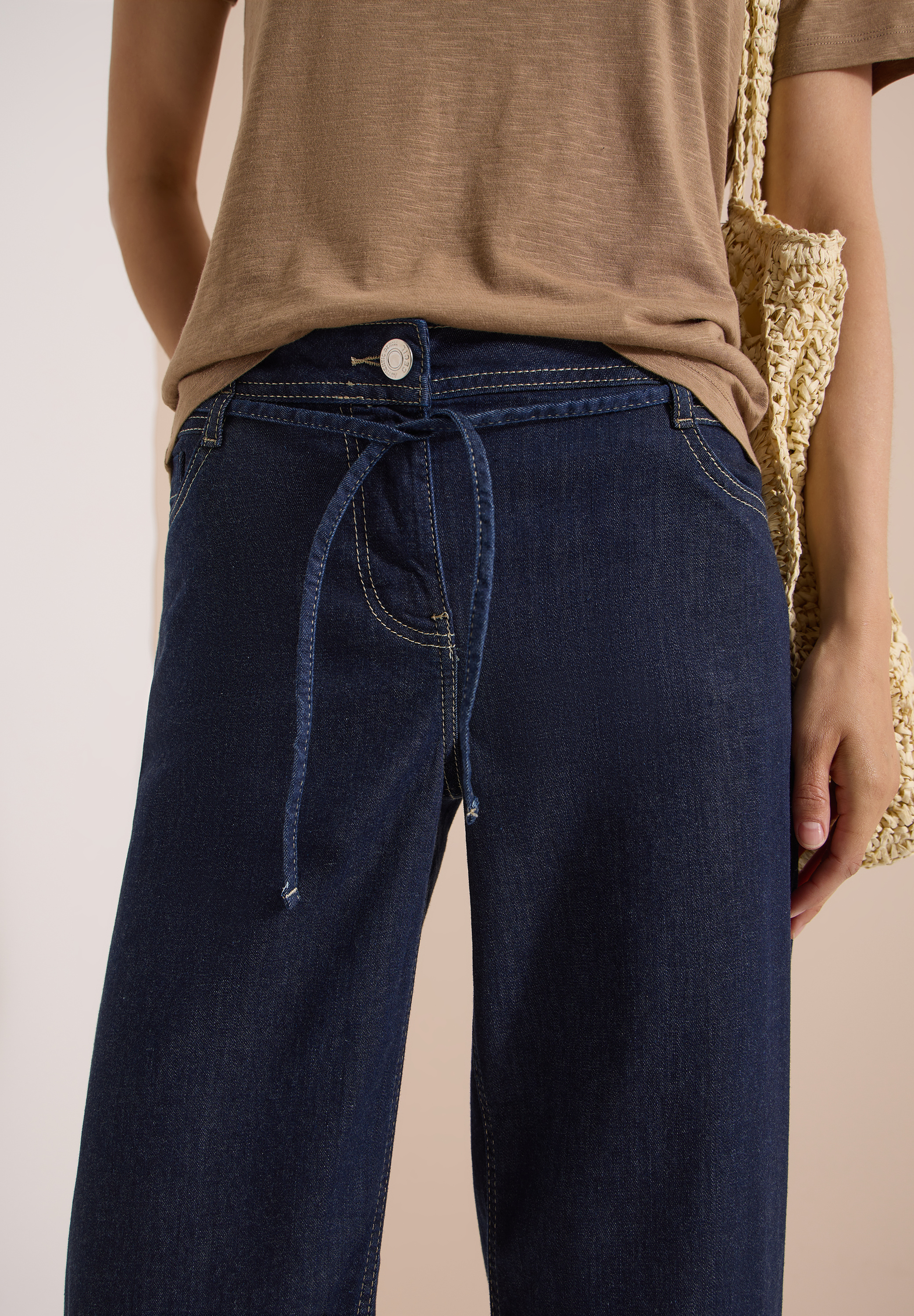 High Waist Wide Leg Jeans im Loose Fit