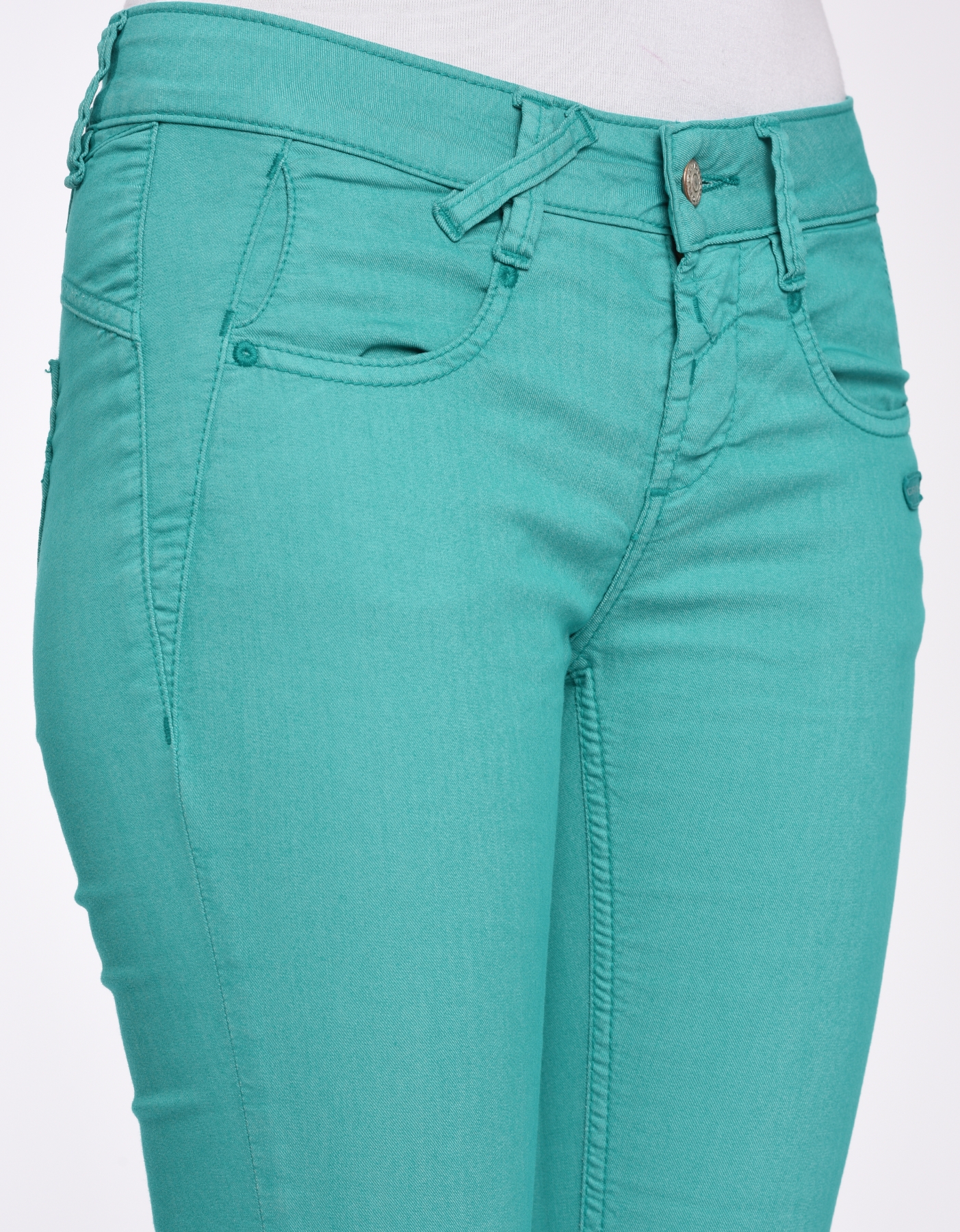 94NELE X-CROPPED