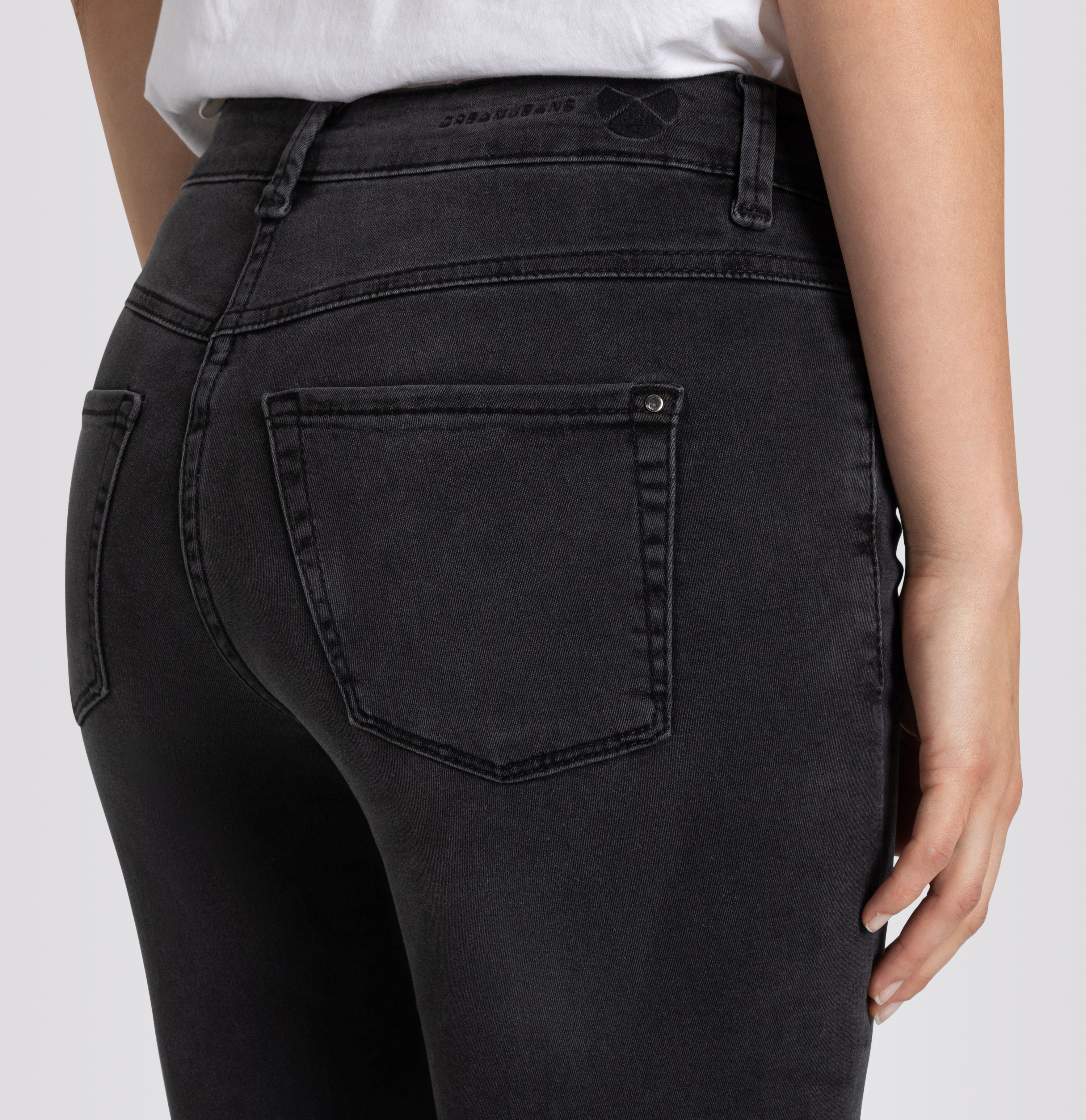 MAC JEANS - DREAM CHIC, Dream denim