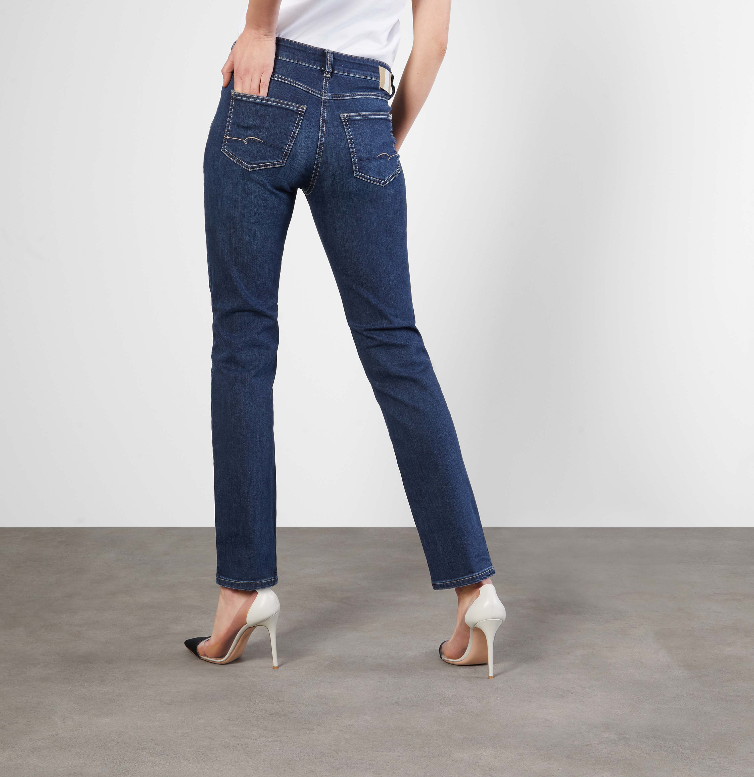 MAC JEANS - ANGELA, PERFECT Fit Forever Denim MAC JEANS - ANGELA, PERFECT Fit Forever Denim
