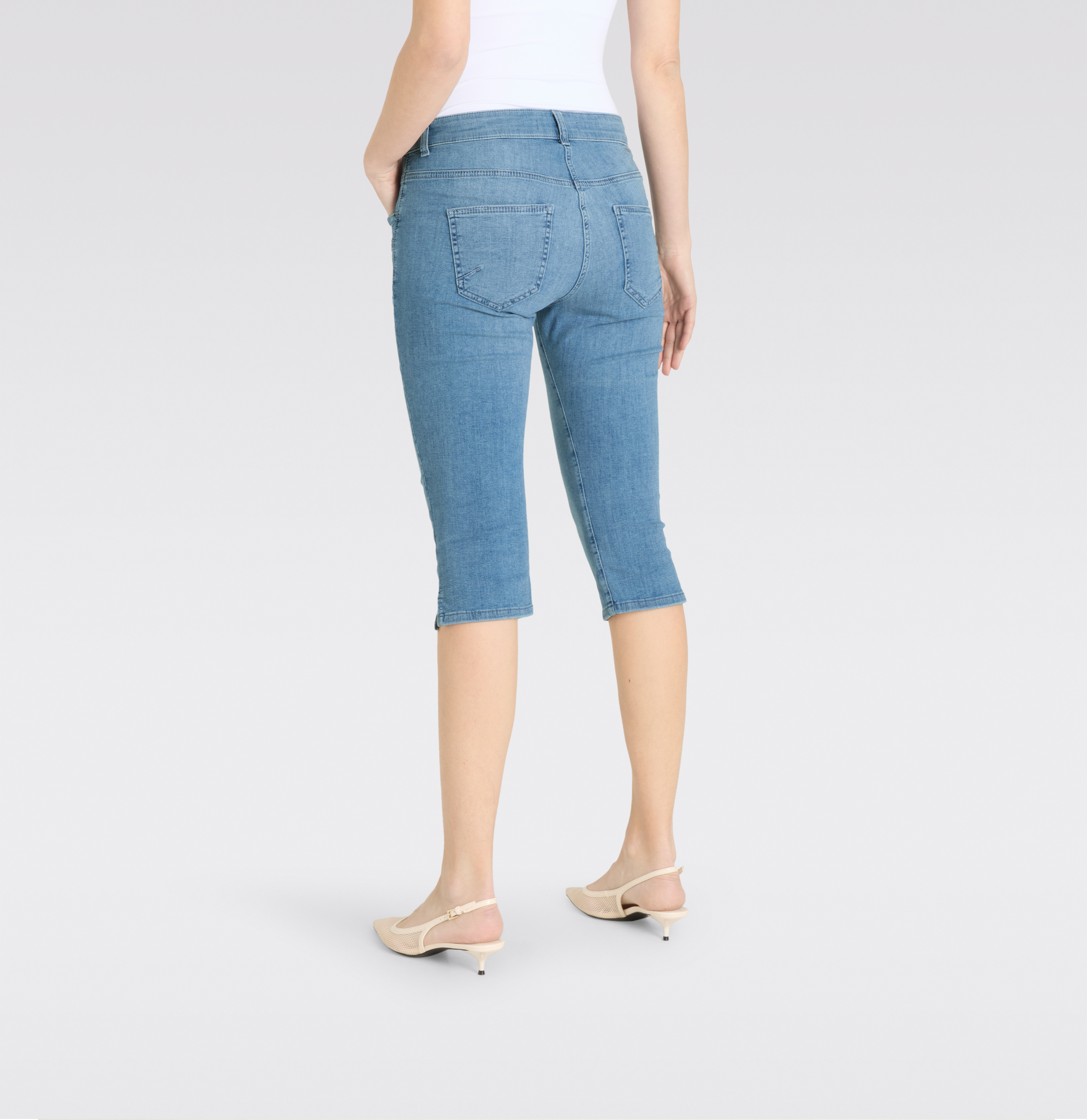 MAC JEANS - CAPRI, Super light denim