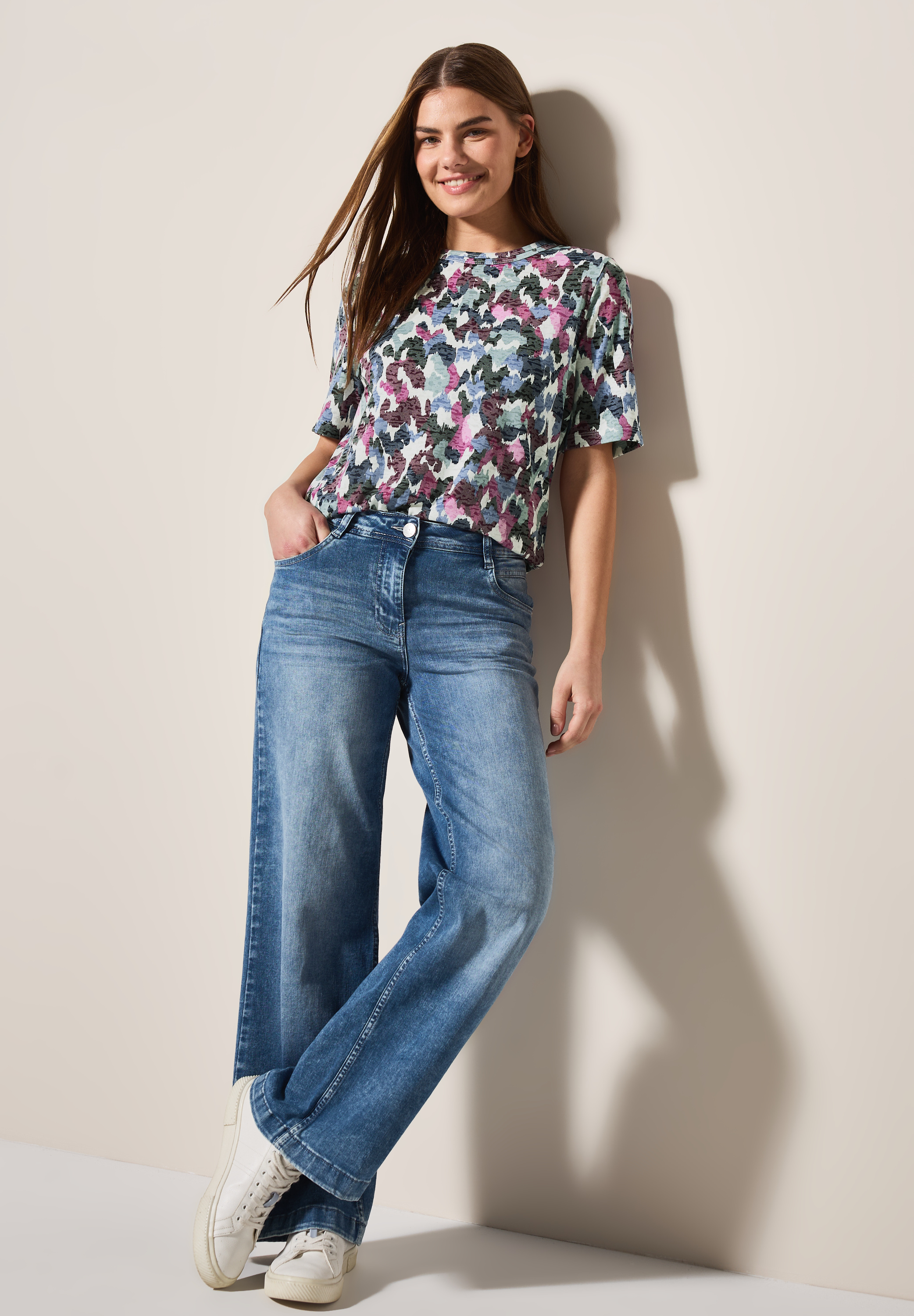 Shirt mit Burn-Out-Muster