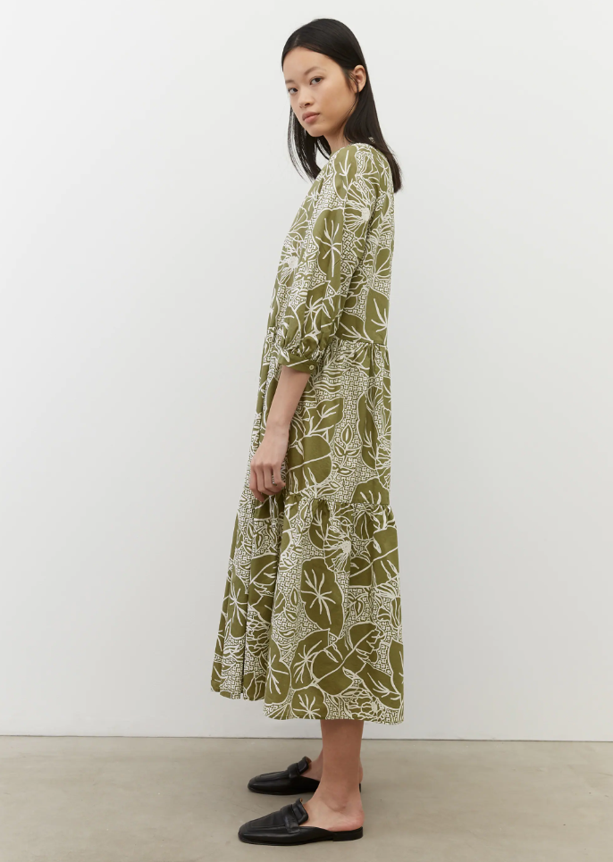 Dress, tiered maxi style, feminine