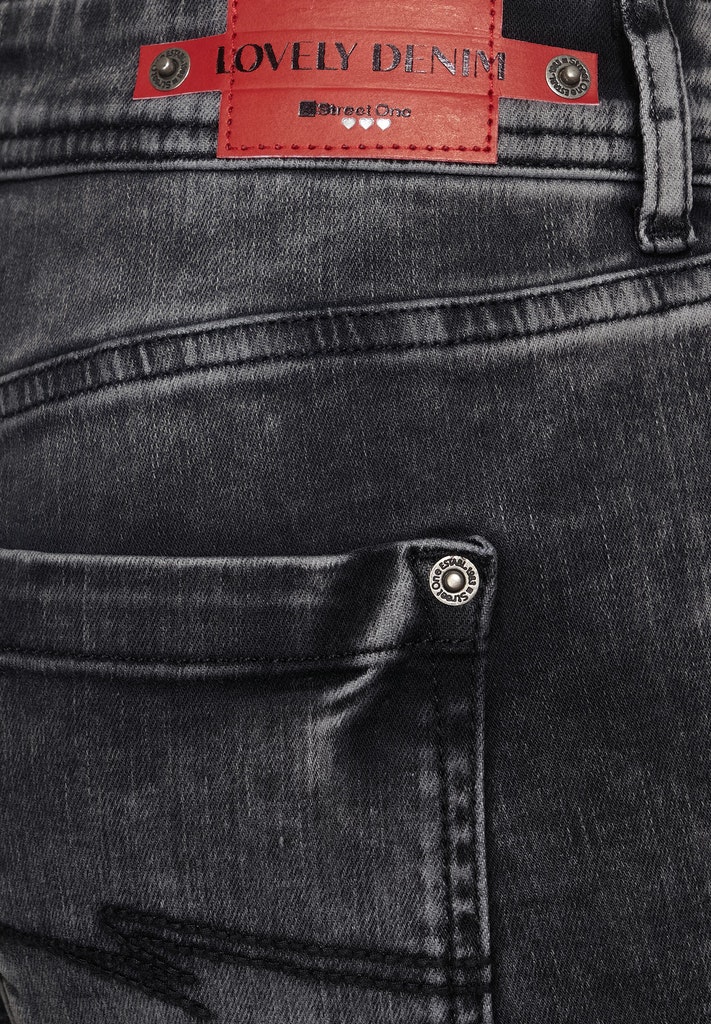 Casual Fit Denim