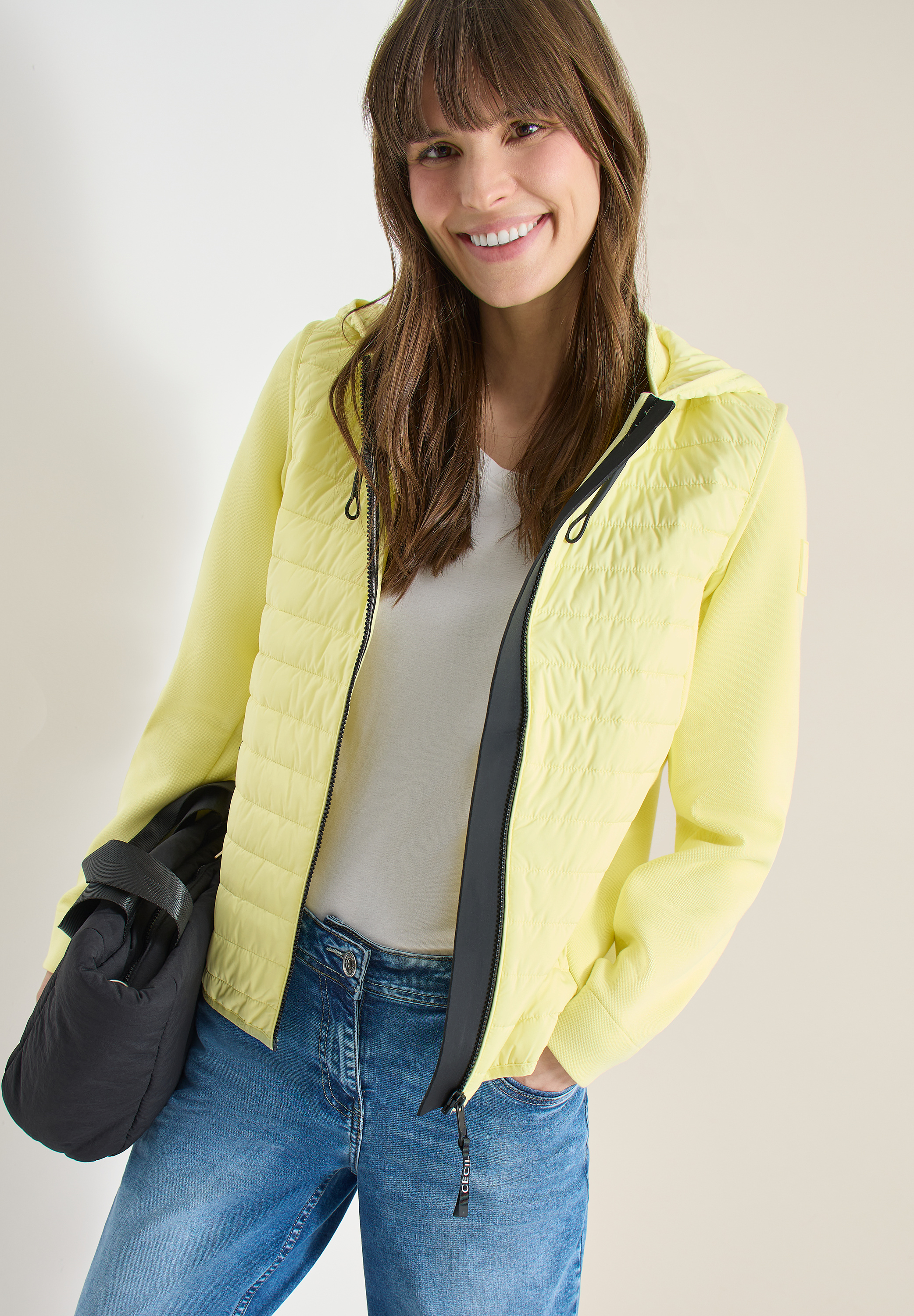 Jacke mit Strukturmix und Kapuze
