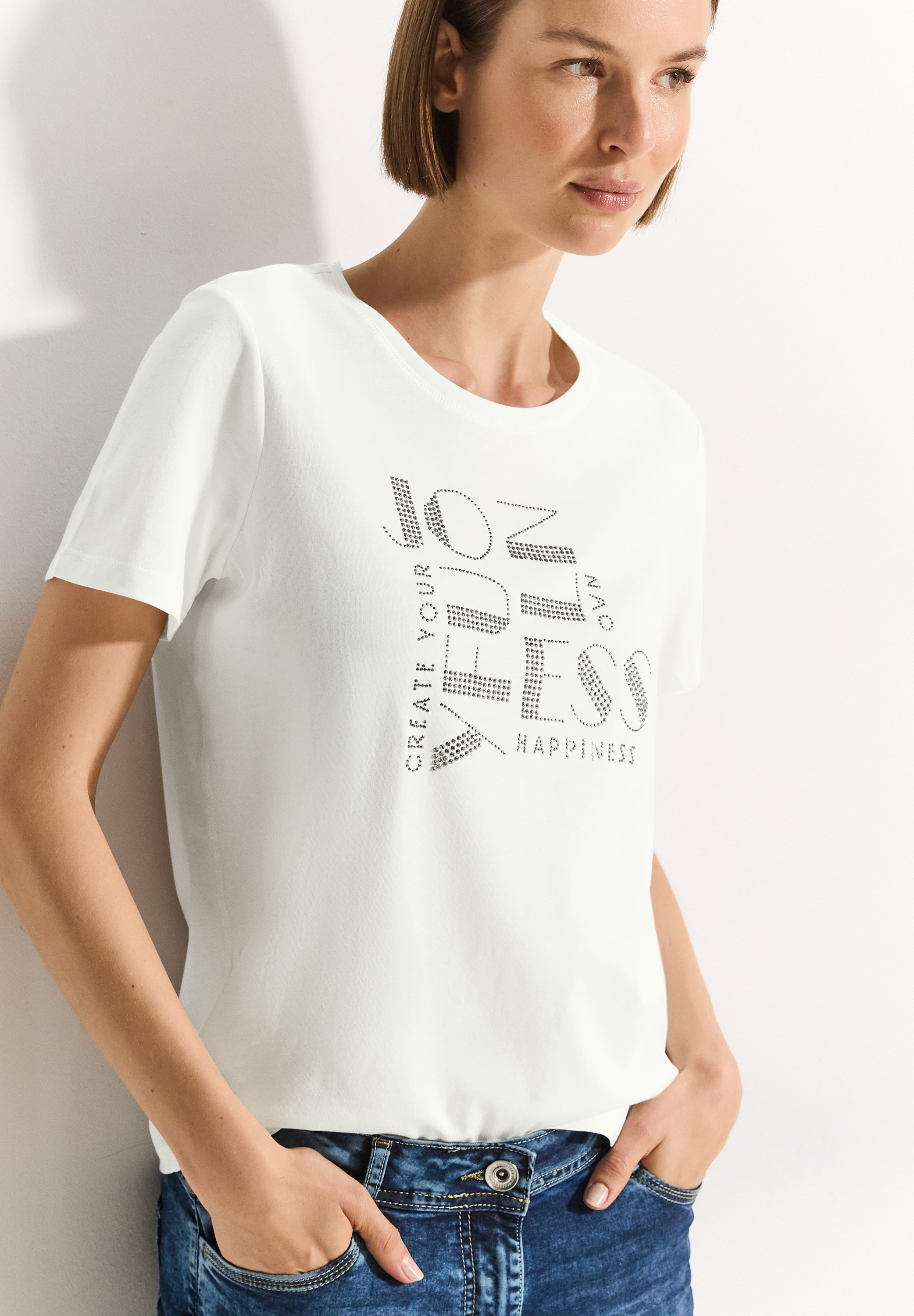 T-Shirt mit Steinchendeko