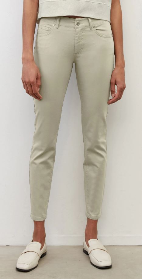 Hose Modell MAVAS slim cropped
