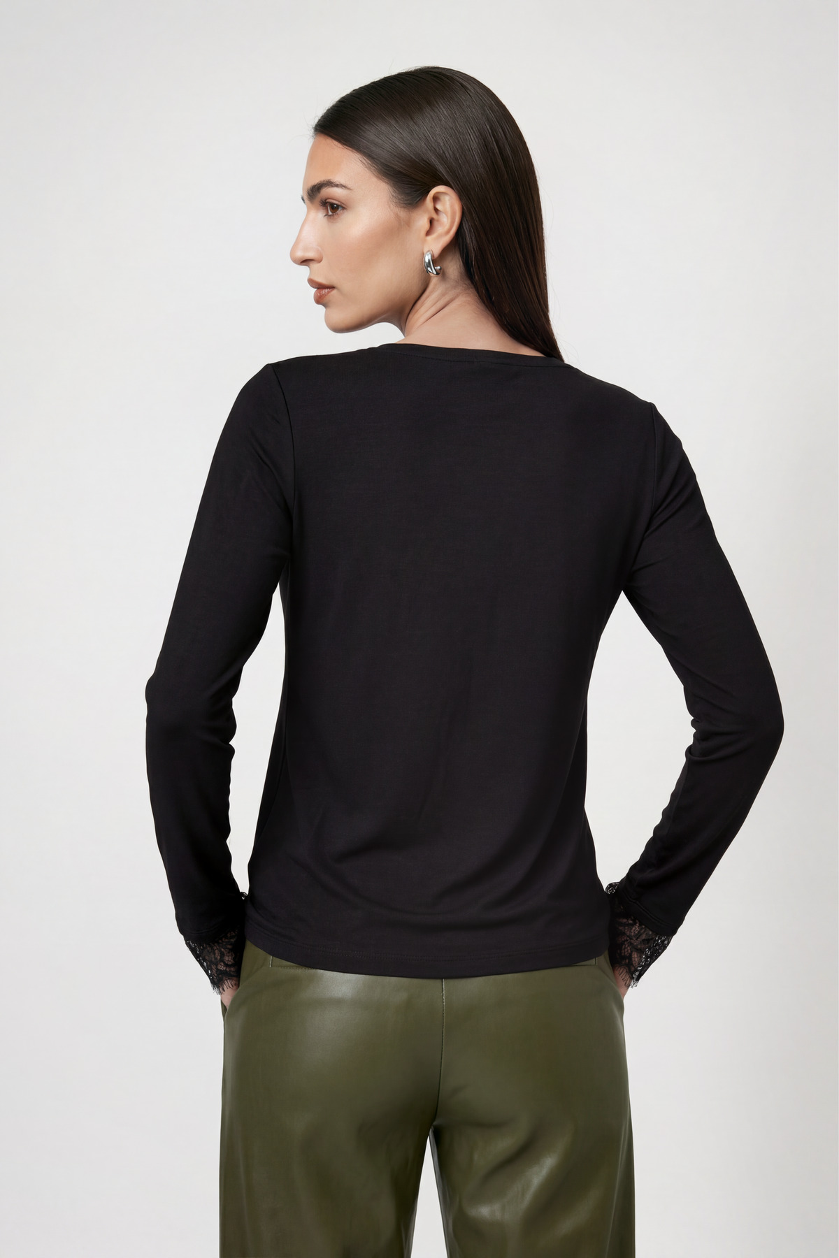 Langarmshirt mit Spitzenborte