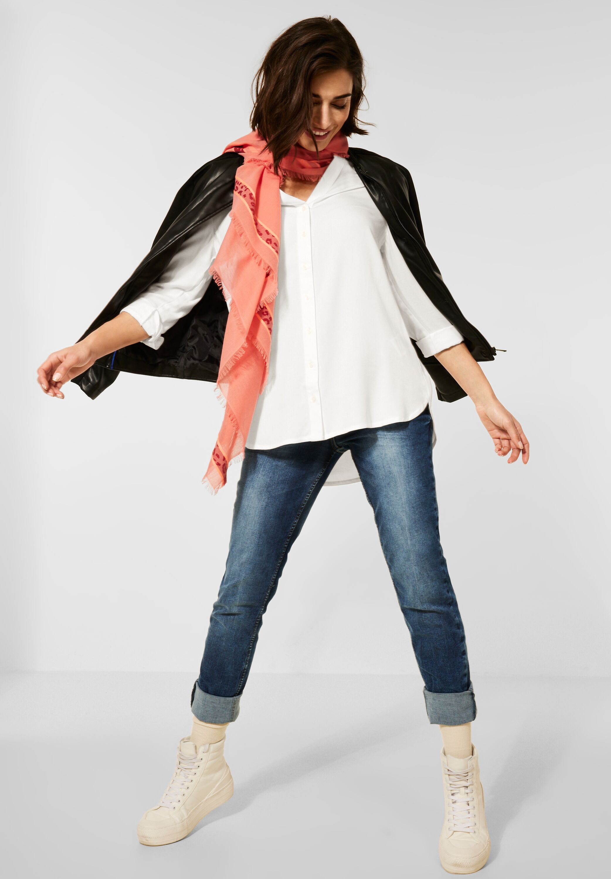 Lange Bluse in Unifarbe