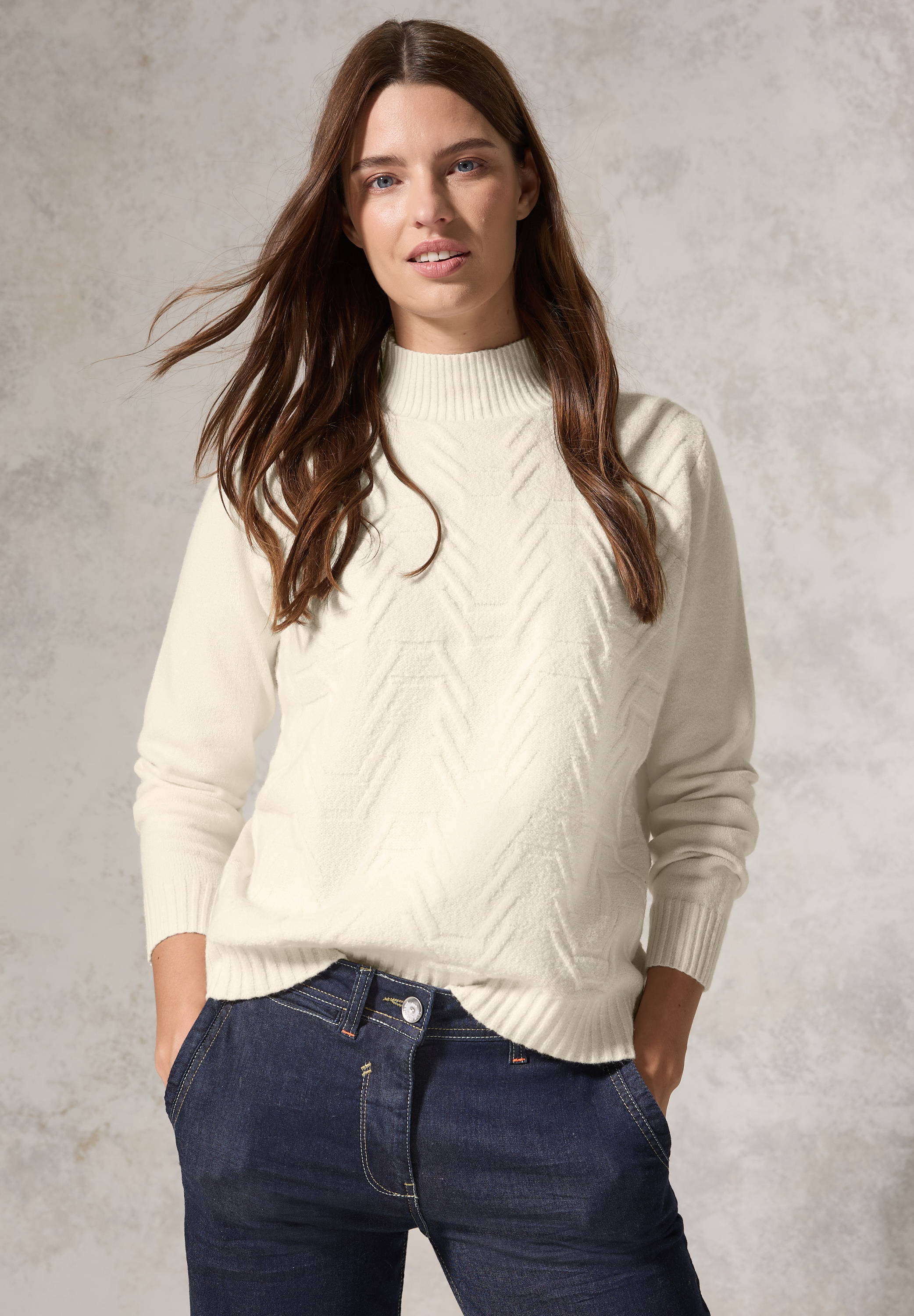 Jaquard Pullover in Unifarbe