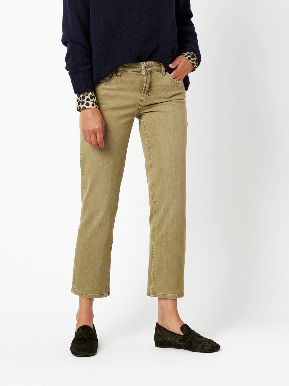 Ella Cropped