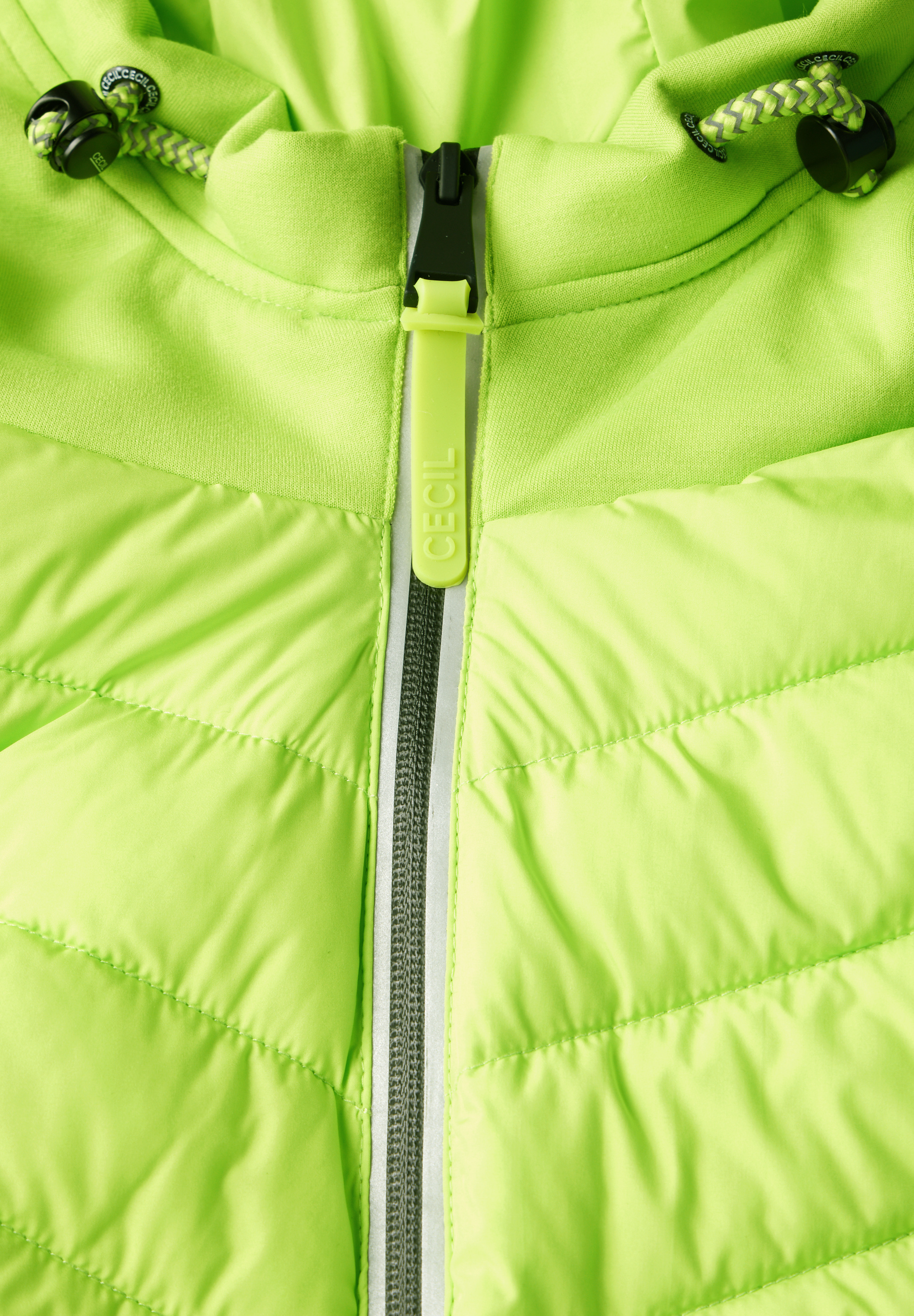 Scuba Jacke mit Kapuze