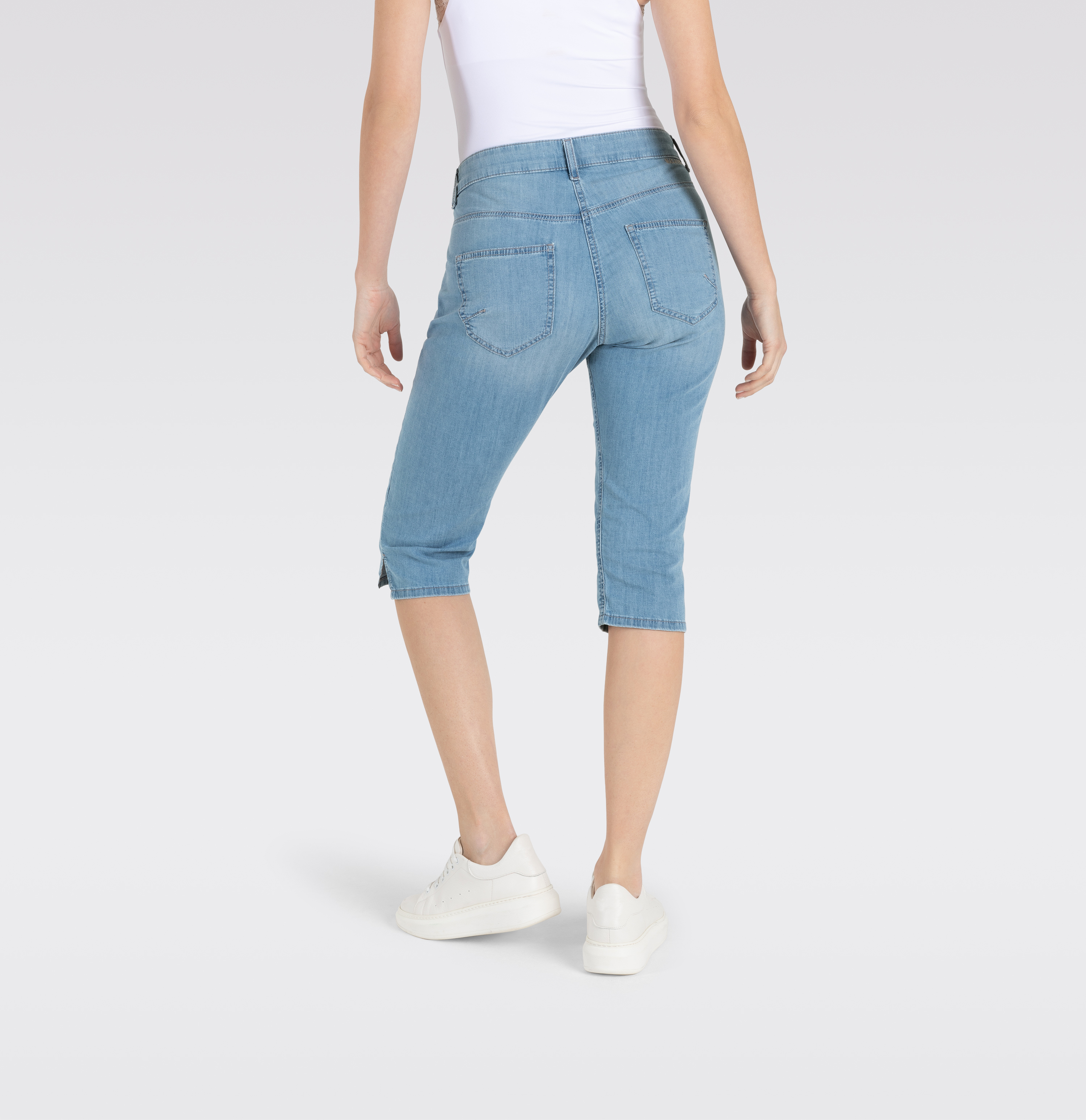MAC JEANS - CAPRI, Super light denim