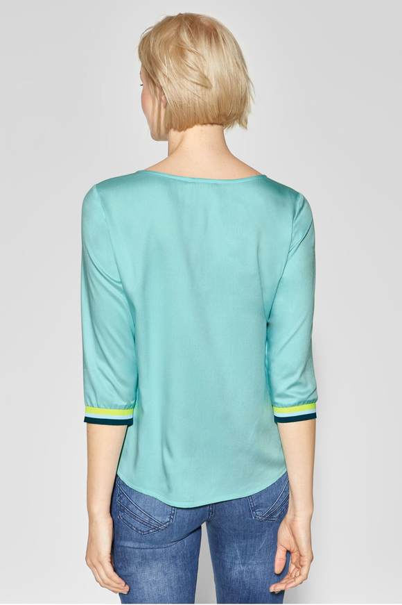 Sportive Uni Bluse