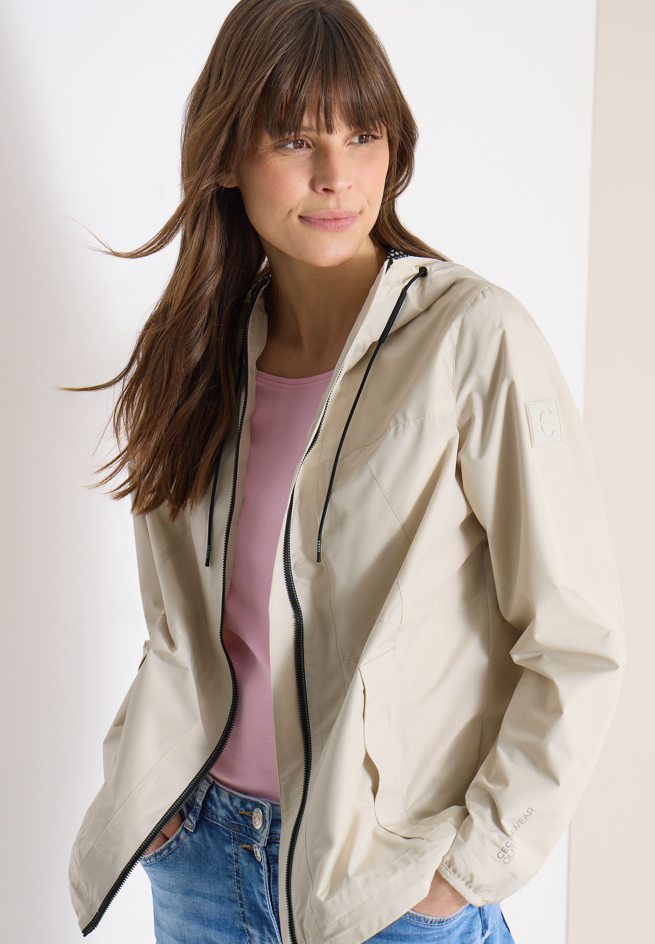 Jacke mit Kapuze und Tunnelzug