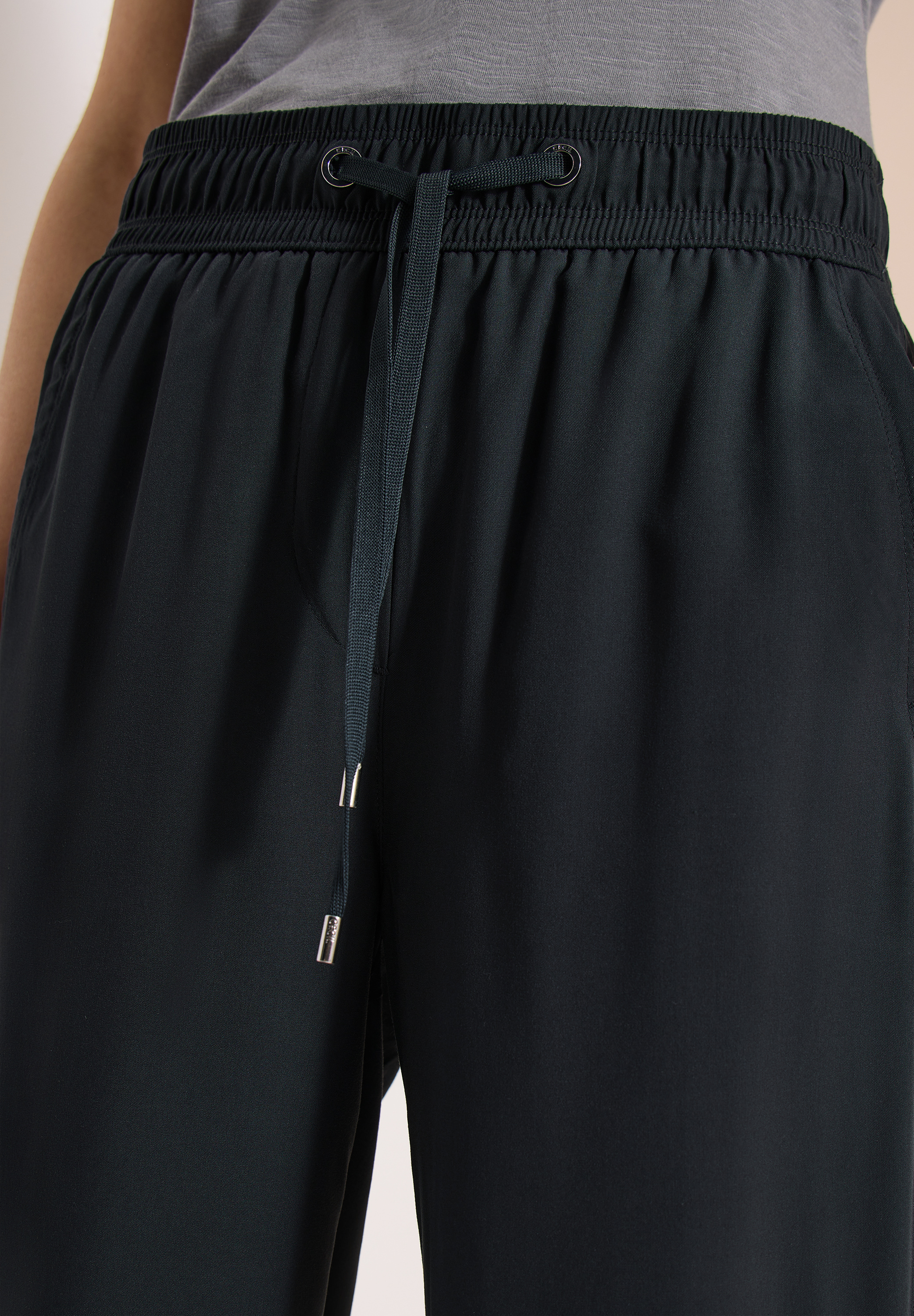 High Waist Wide Leg Hose im Loose Fit