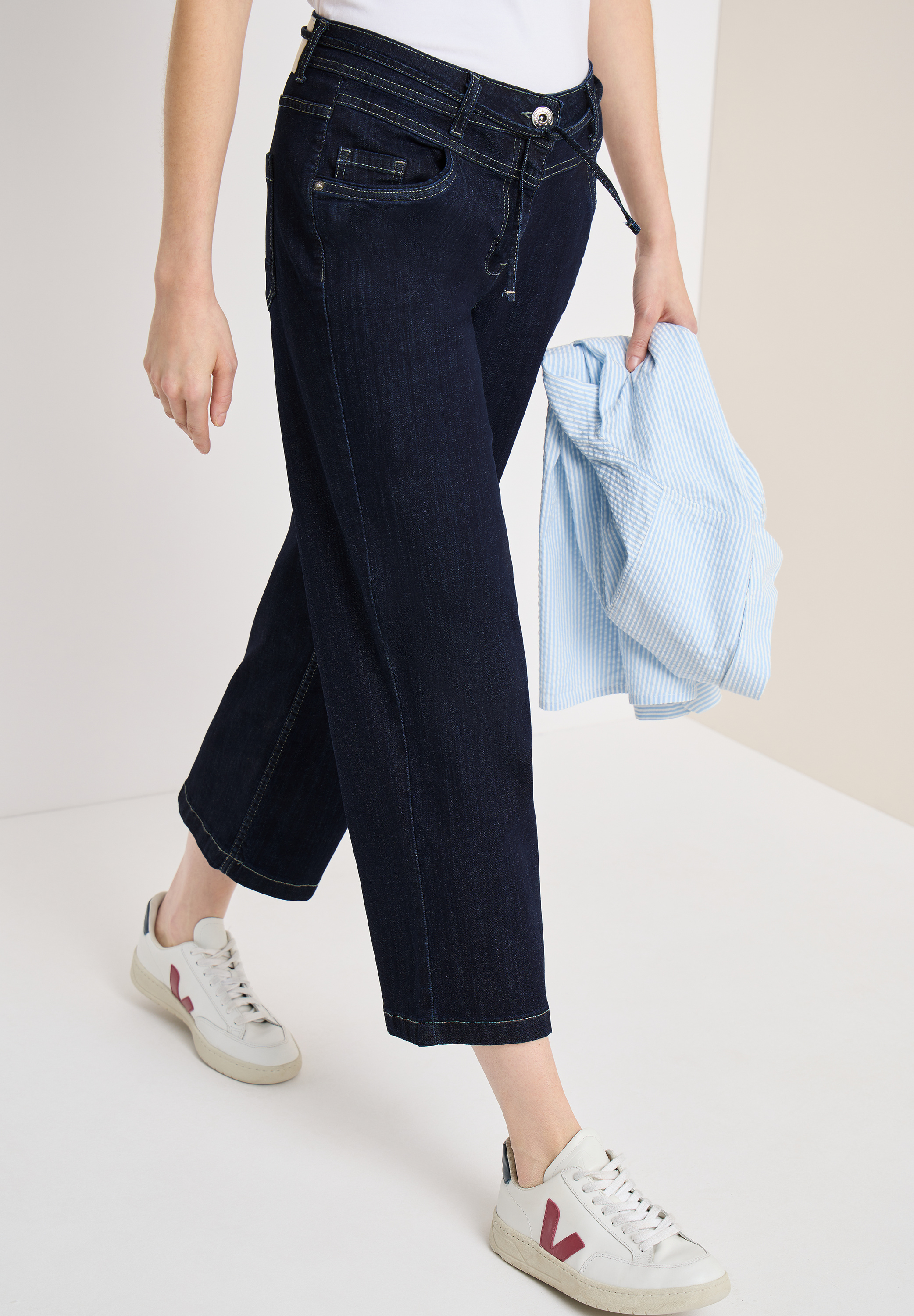 High Waist Wide Leg Jeans im Loose Fit