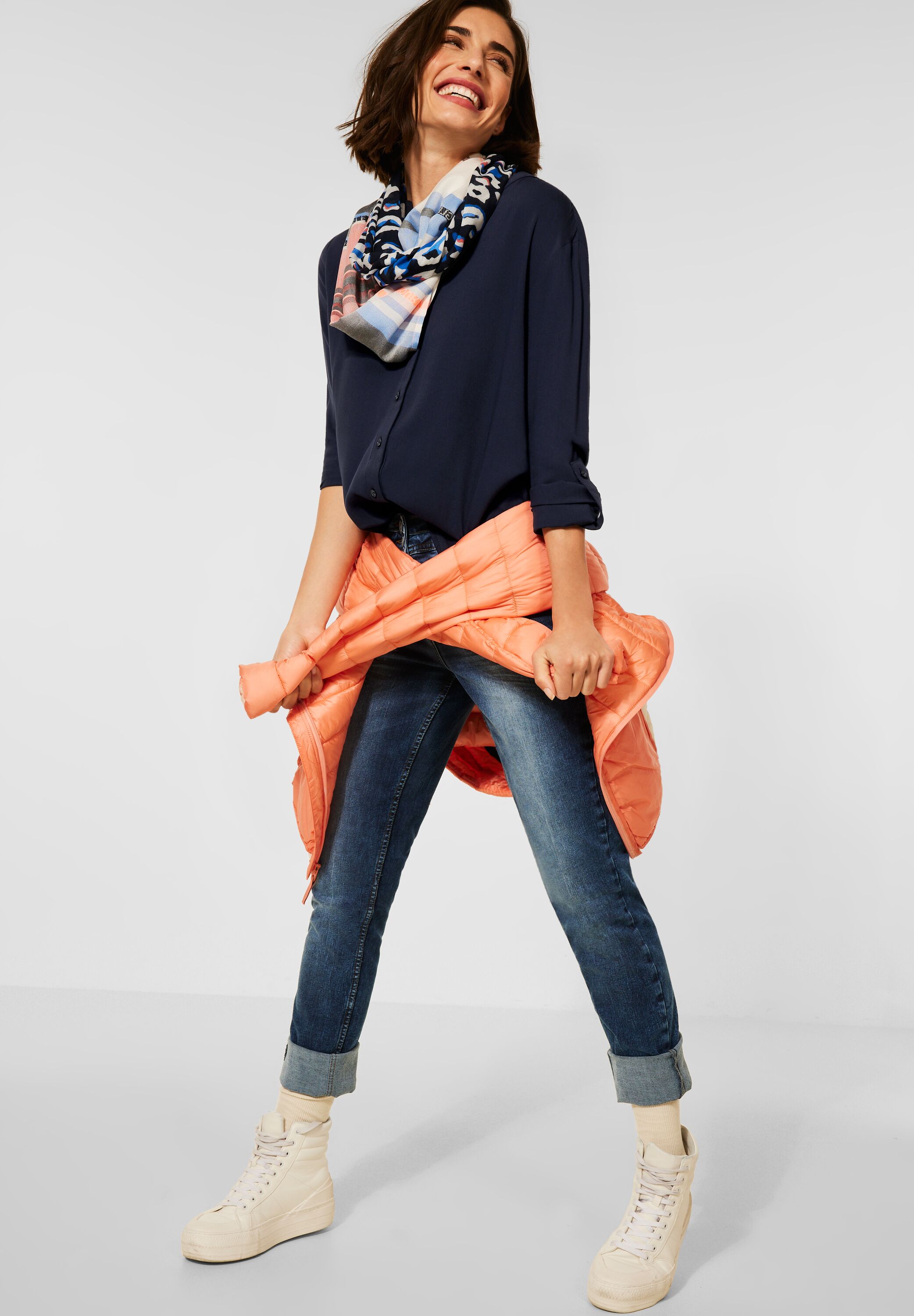 Lange Bluse in Unifarbe