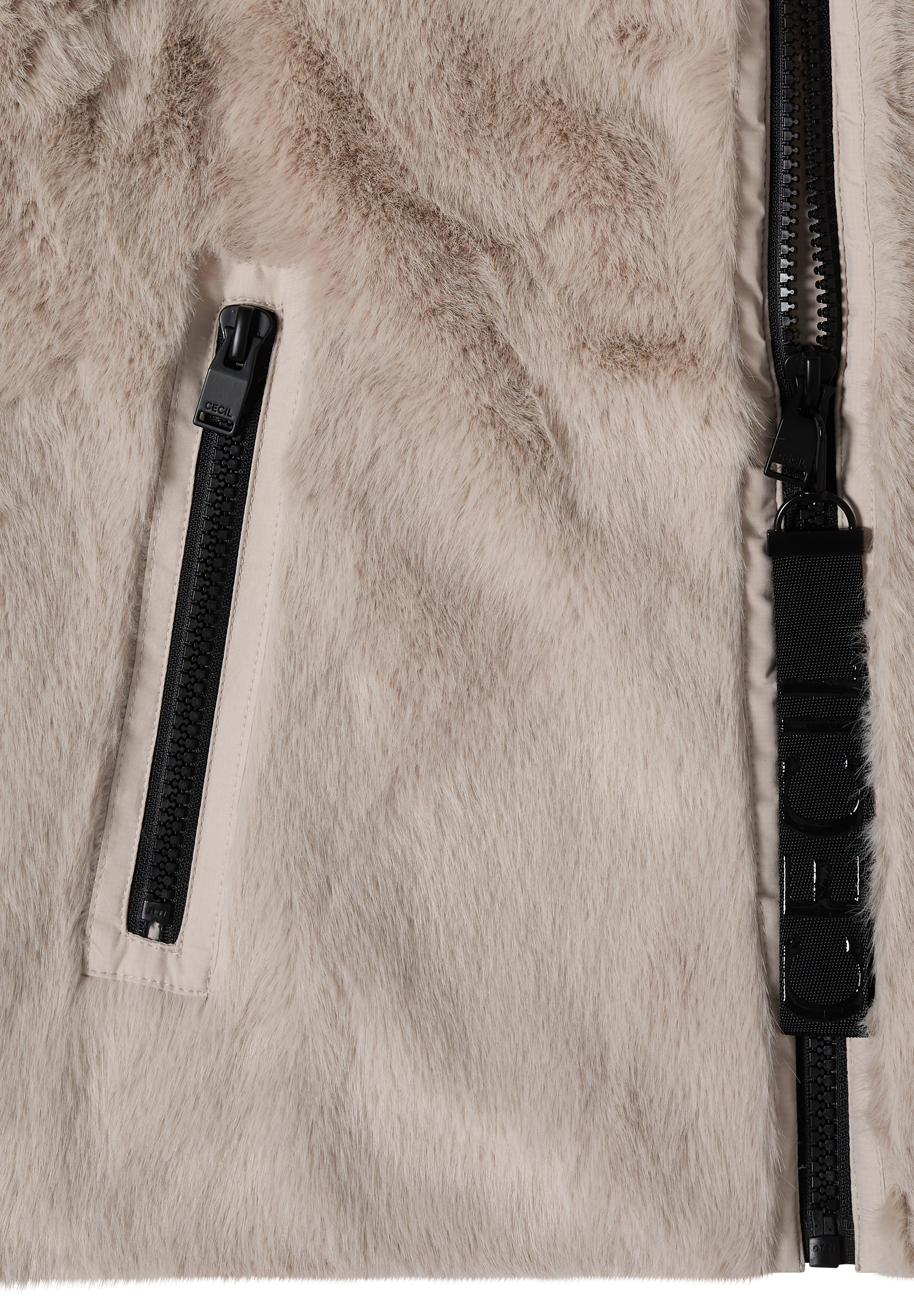 Fake Fur Jacke mit Softshelldetails