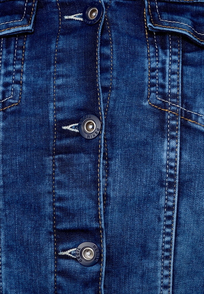 Blaue Jeansjacke