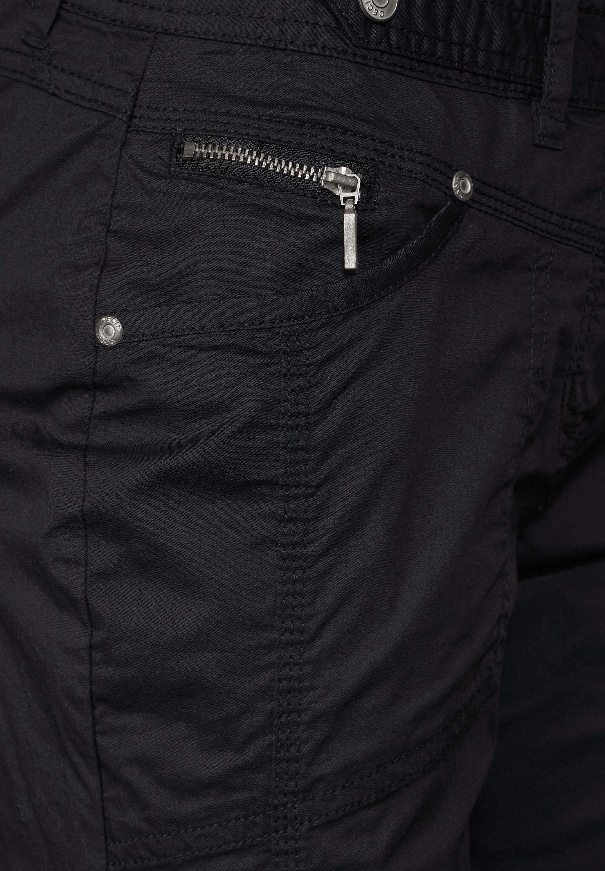 Casual Fit Hose in 3/4