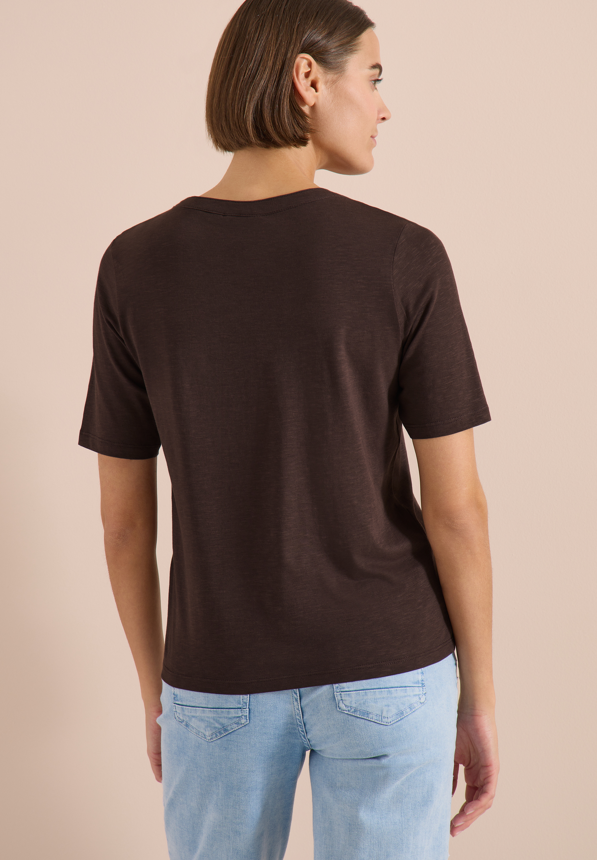 T-Shirt mit Split Neck in Unifarbe