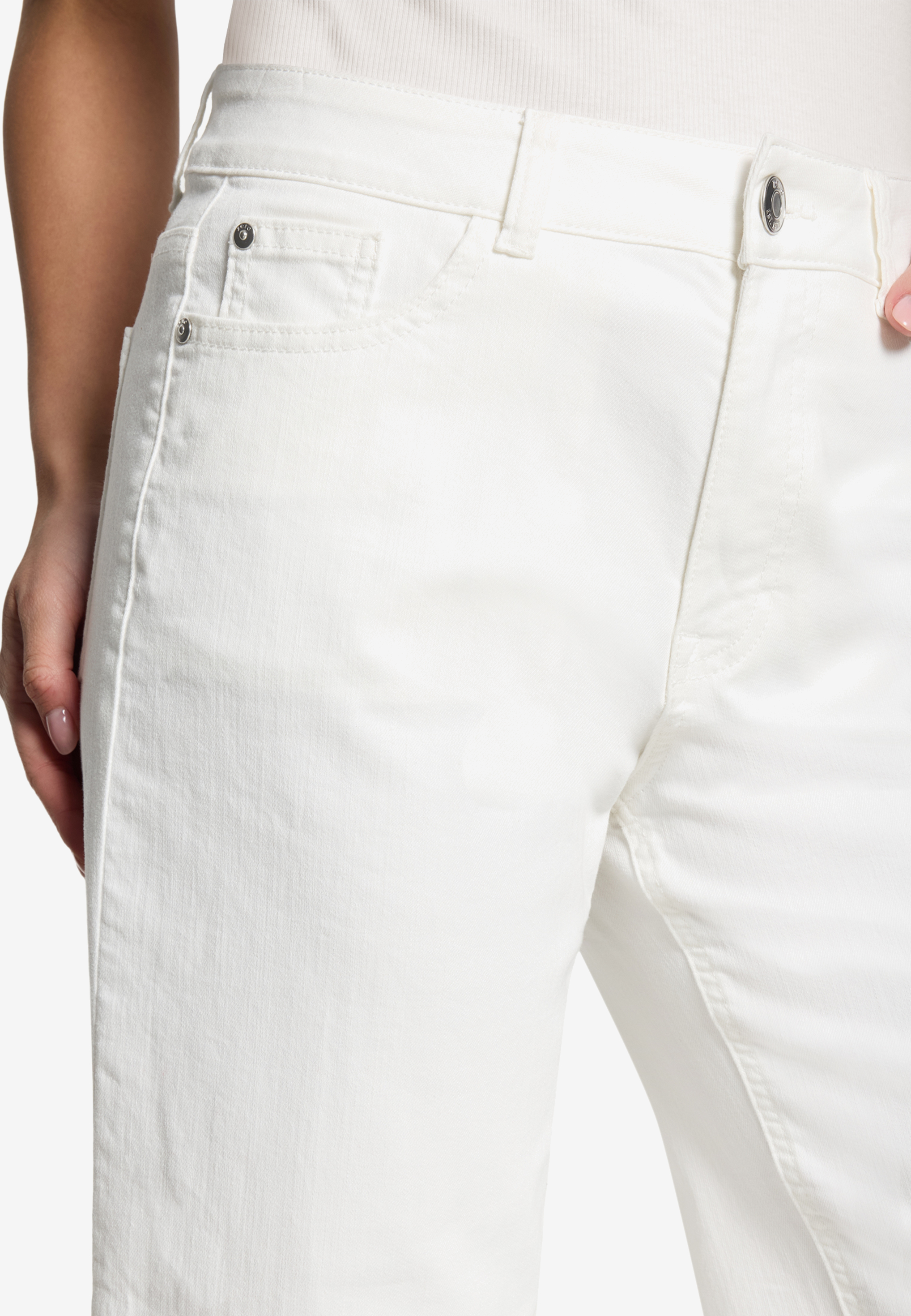 Basic-Jeans  mit geradem Bein