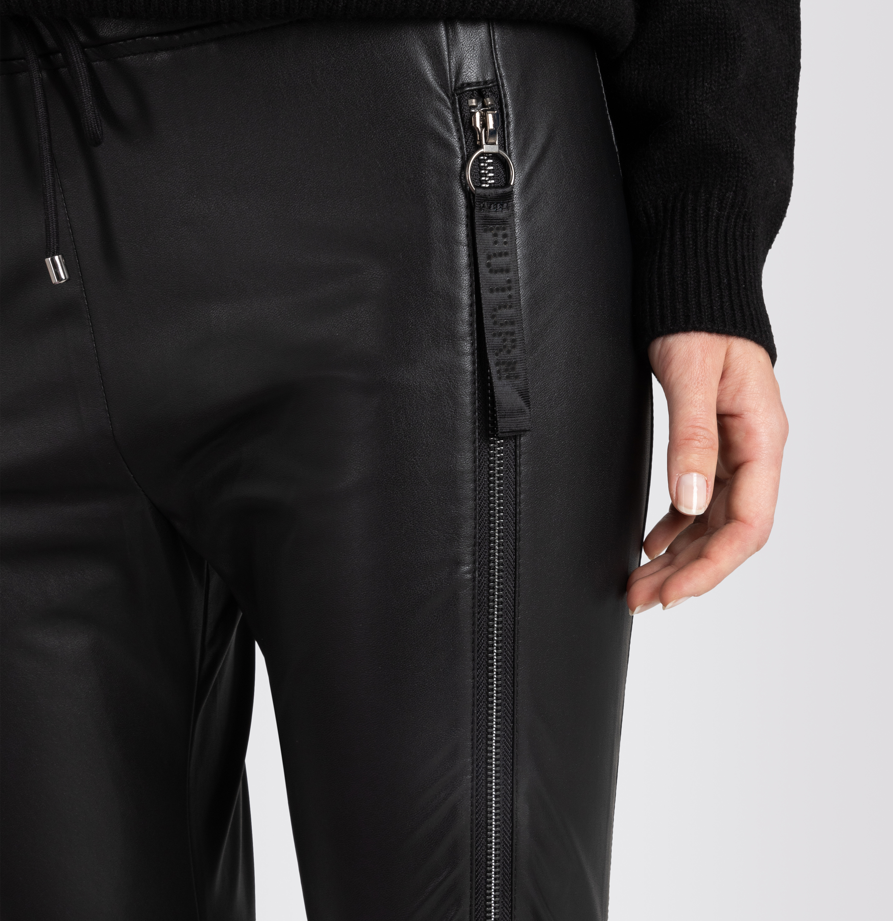 MAC JEANS - FUTURE, Light vegan material