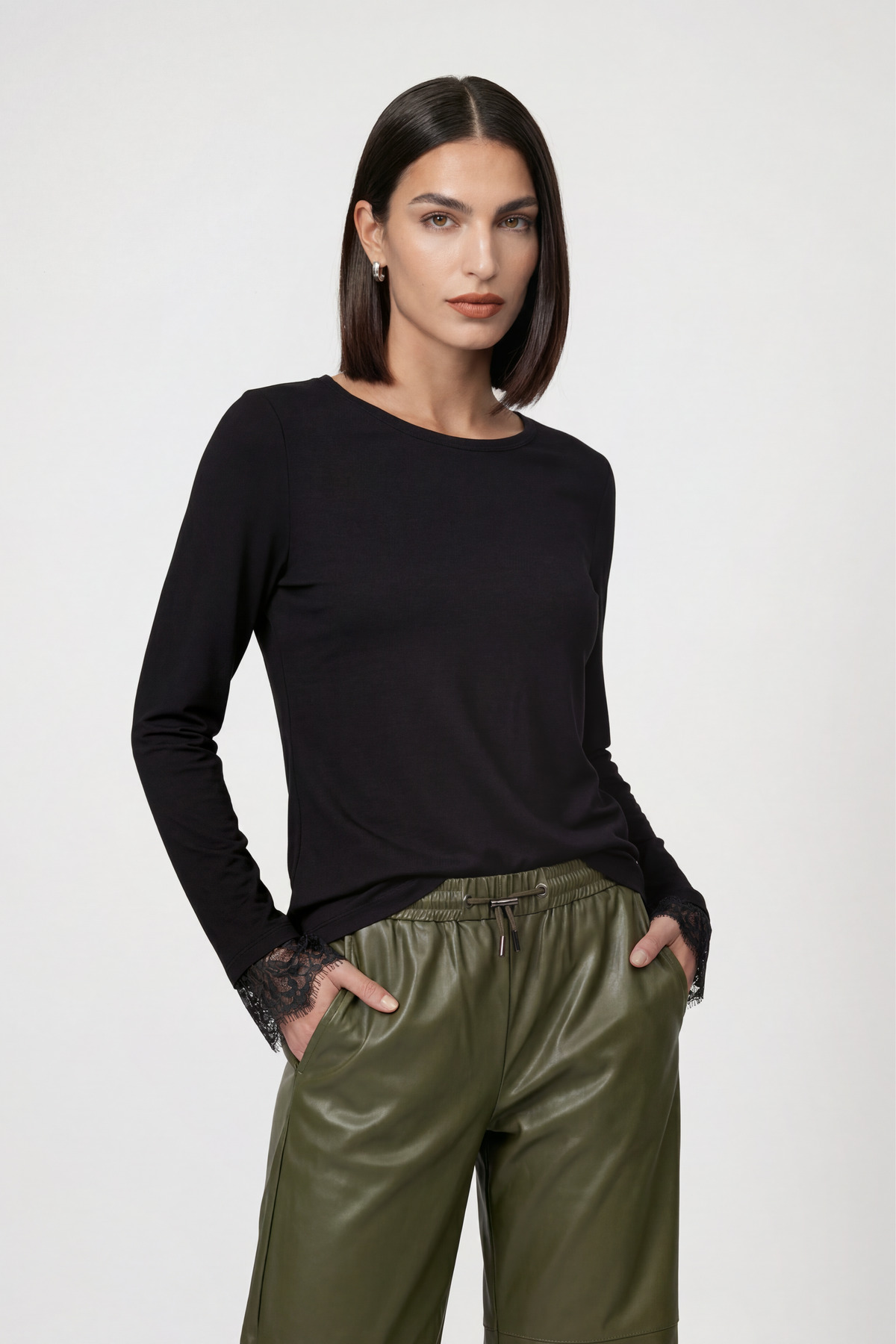 Langarmshirt mit Spitzenborte